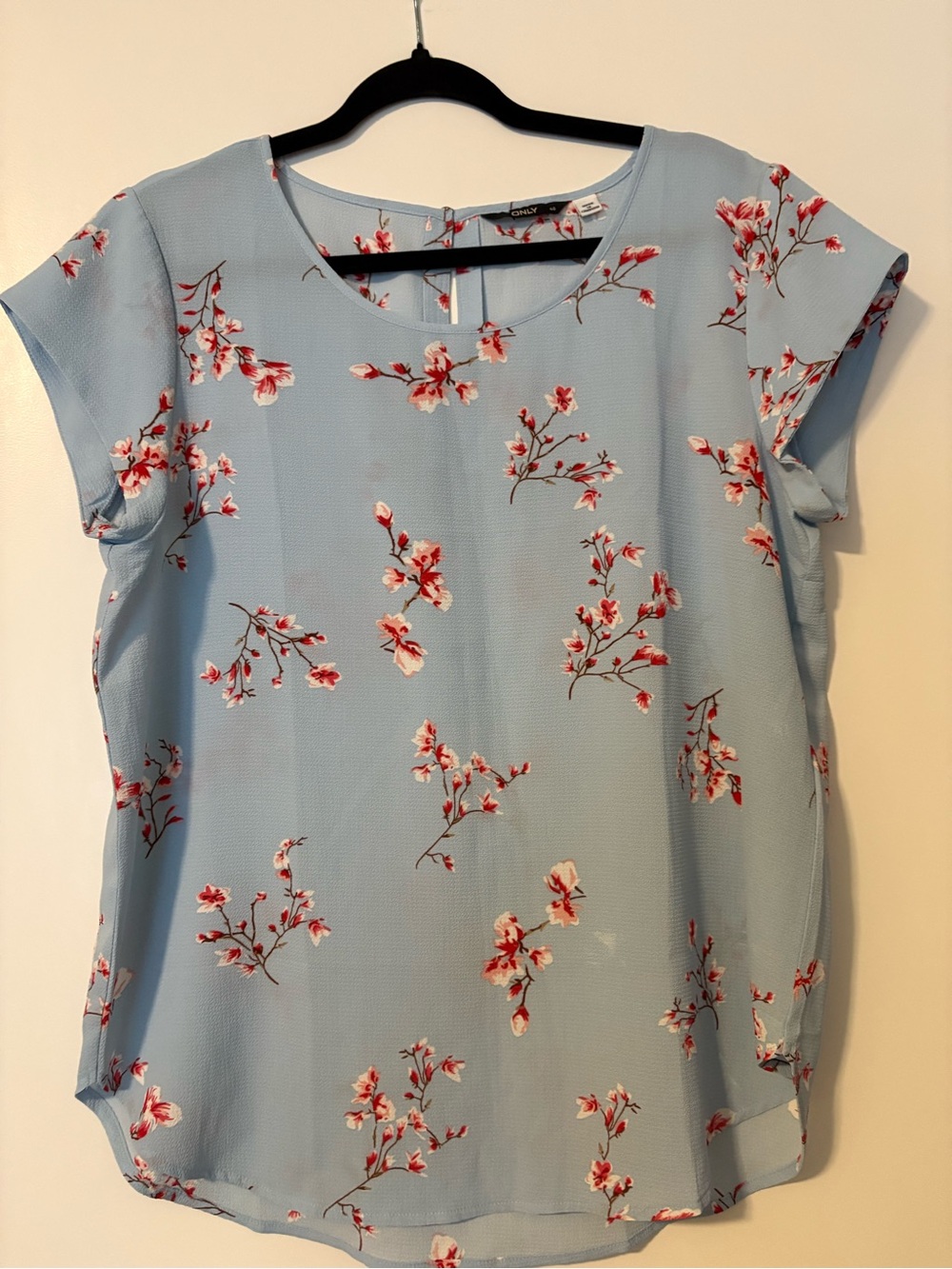 NWOT Only Light Blue Floral Short Sleeve Blouse